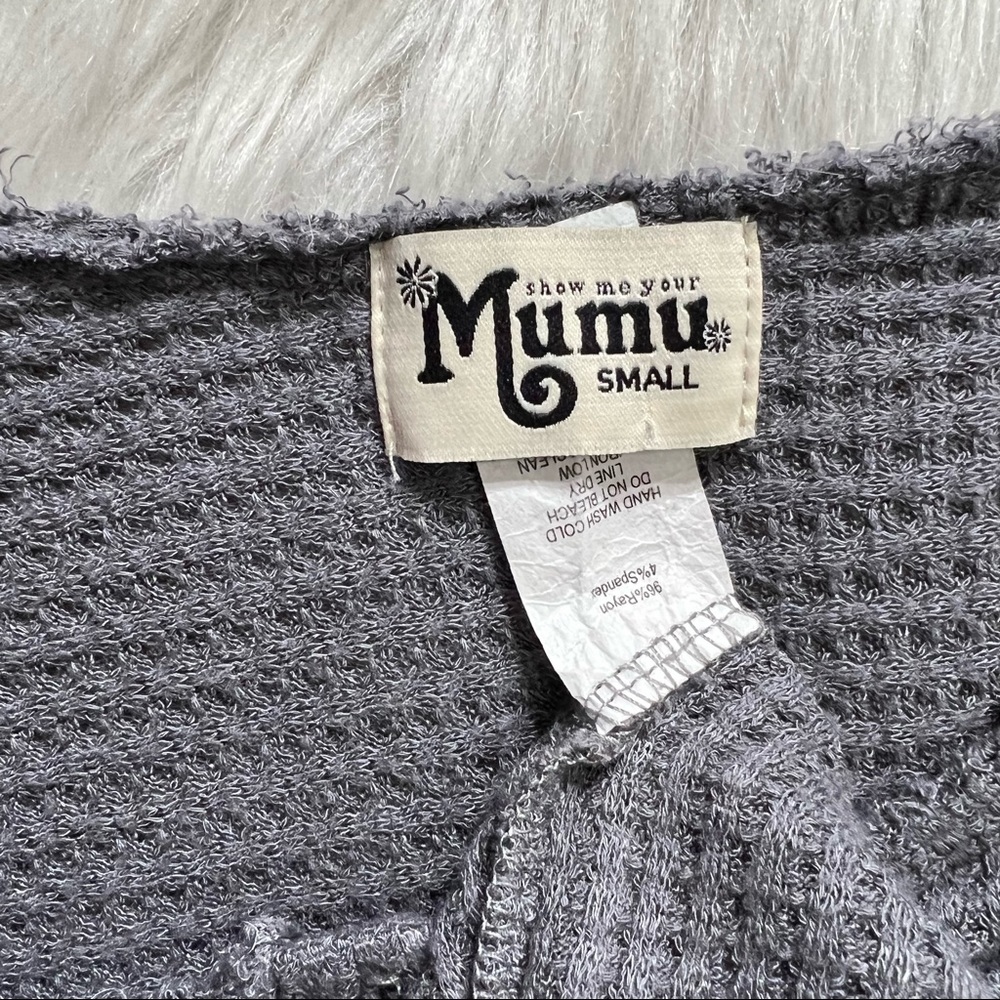 SOLD-Show Me Your Mumu High-Low Henley Gray Waffled Knit Oversized Thermal Top - Picture 10 of 11